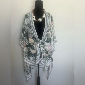 Nine West Tropical Print Kimono
